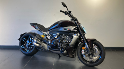 Ducati X Diavel V4 Burning Red (25MY)